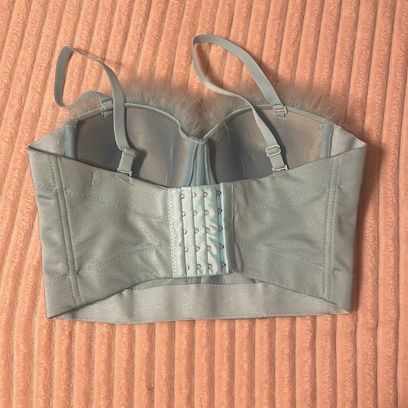 Light blue feather boobie corset - Picture 2 of 2
